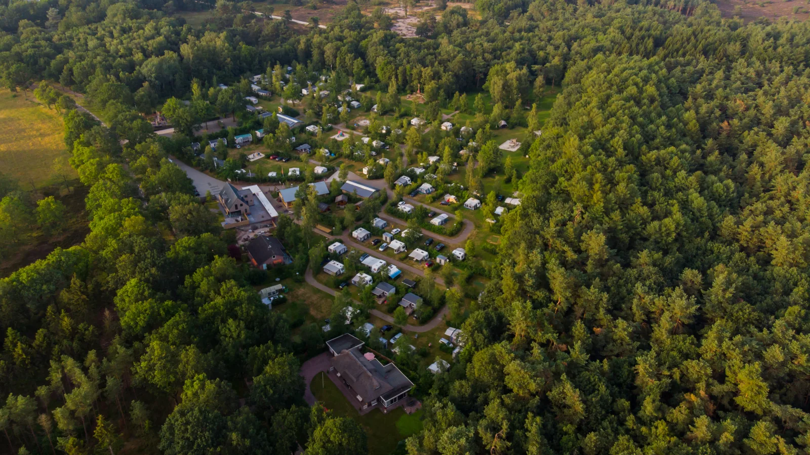 Luchtfoto Camping de Berken in Gasselte